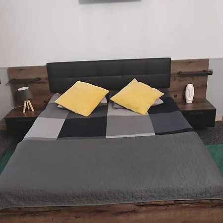 Gornoslaska 19 * ザビエルチェ