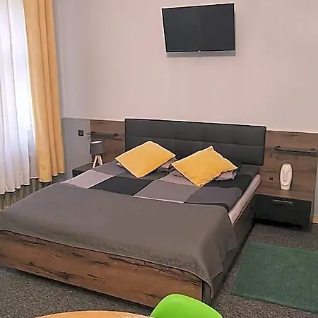 Gornoslaska 19 *